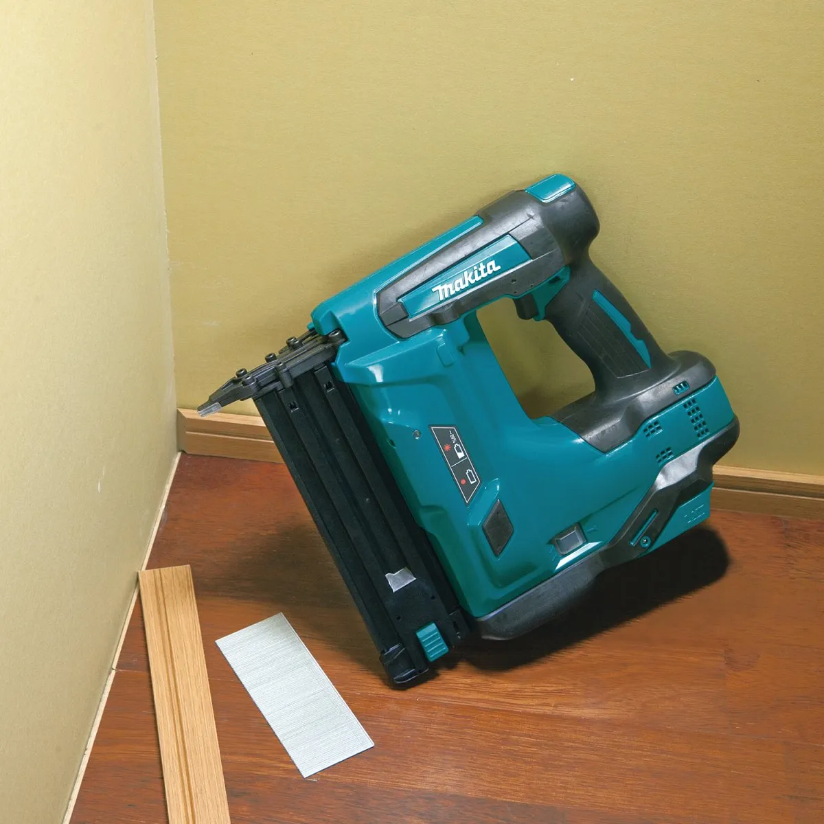 18V LXT® Lithium‑Ion Cordless 2" Brad Nailer, 18 Ga.